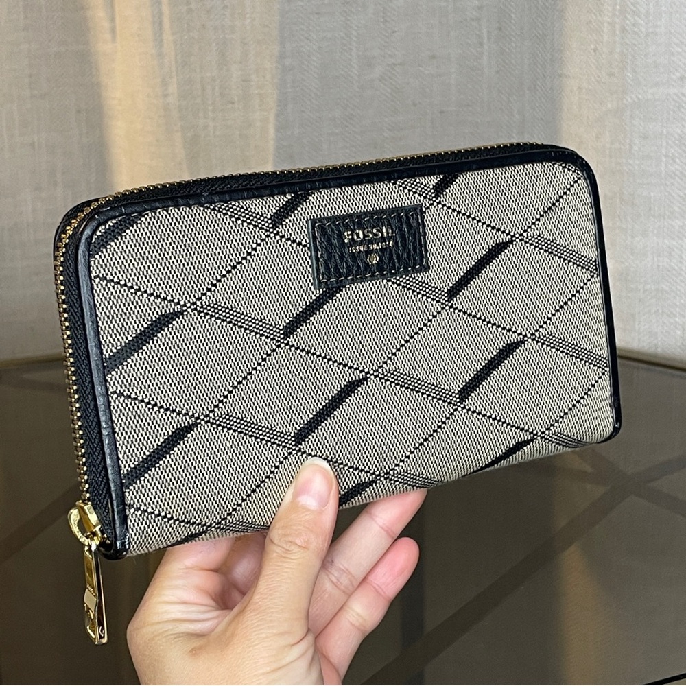 Fossil Wallet